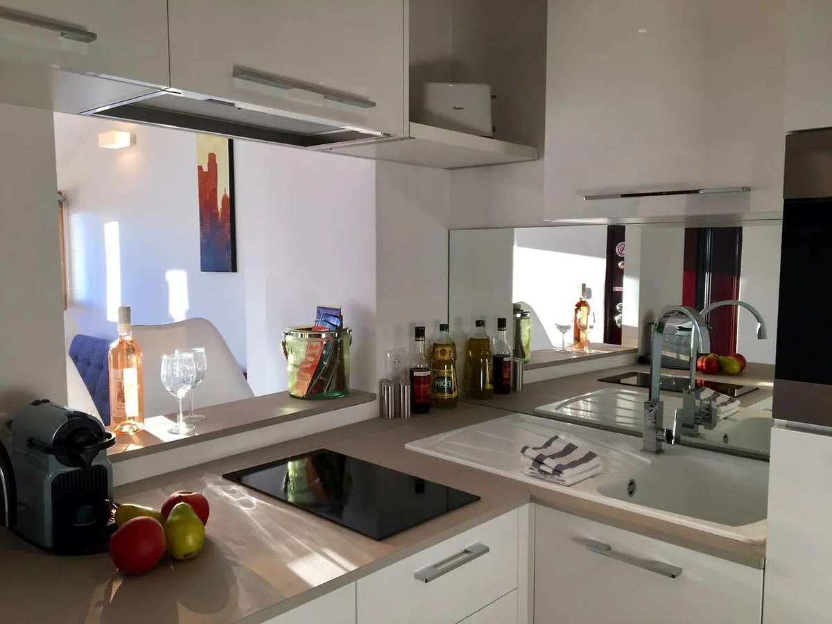 Gilly 4 - F2 Exceptionnel, Vue Mer, Moderne, Climatisation ,Vieux-Nice Apartment Nice