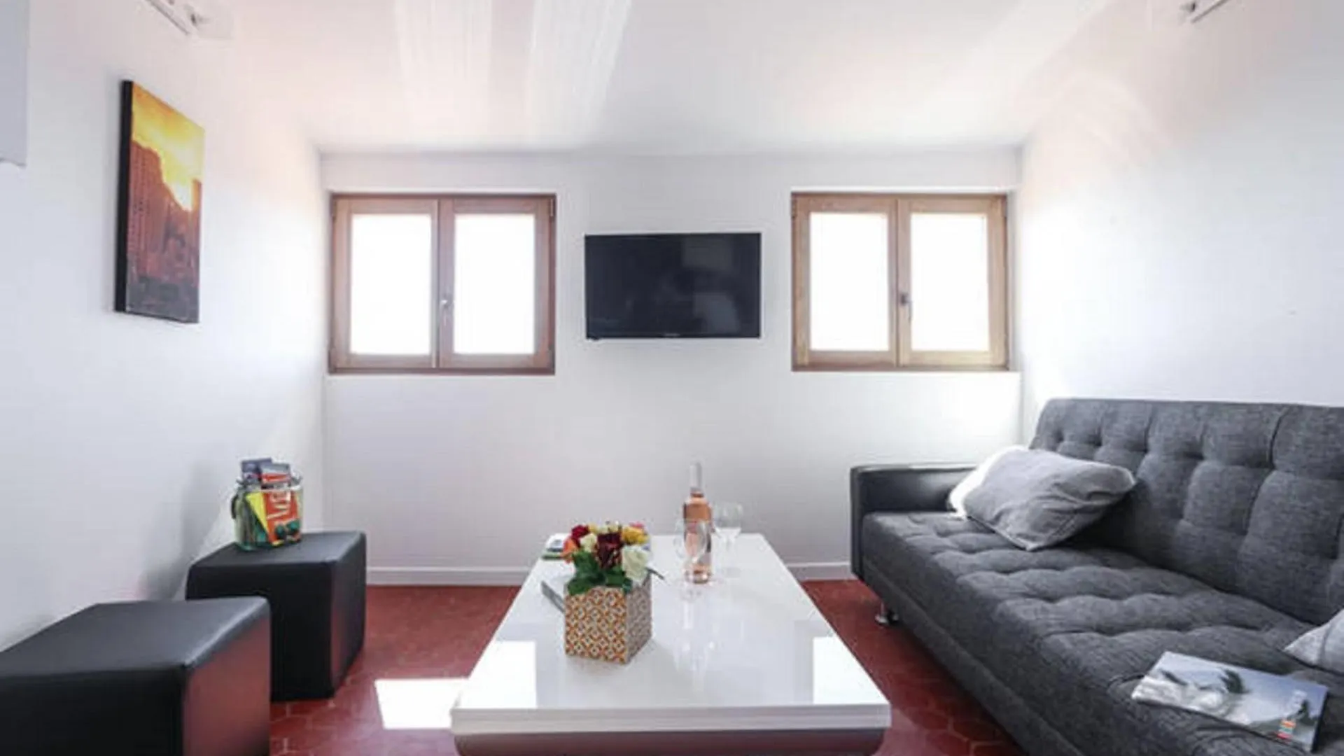 Gilly 4 - F2 Exceptionnel, Vue Mer, Moderne, Climatisation ,Vieux-Nice Apartment  Nice